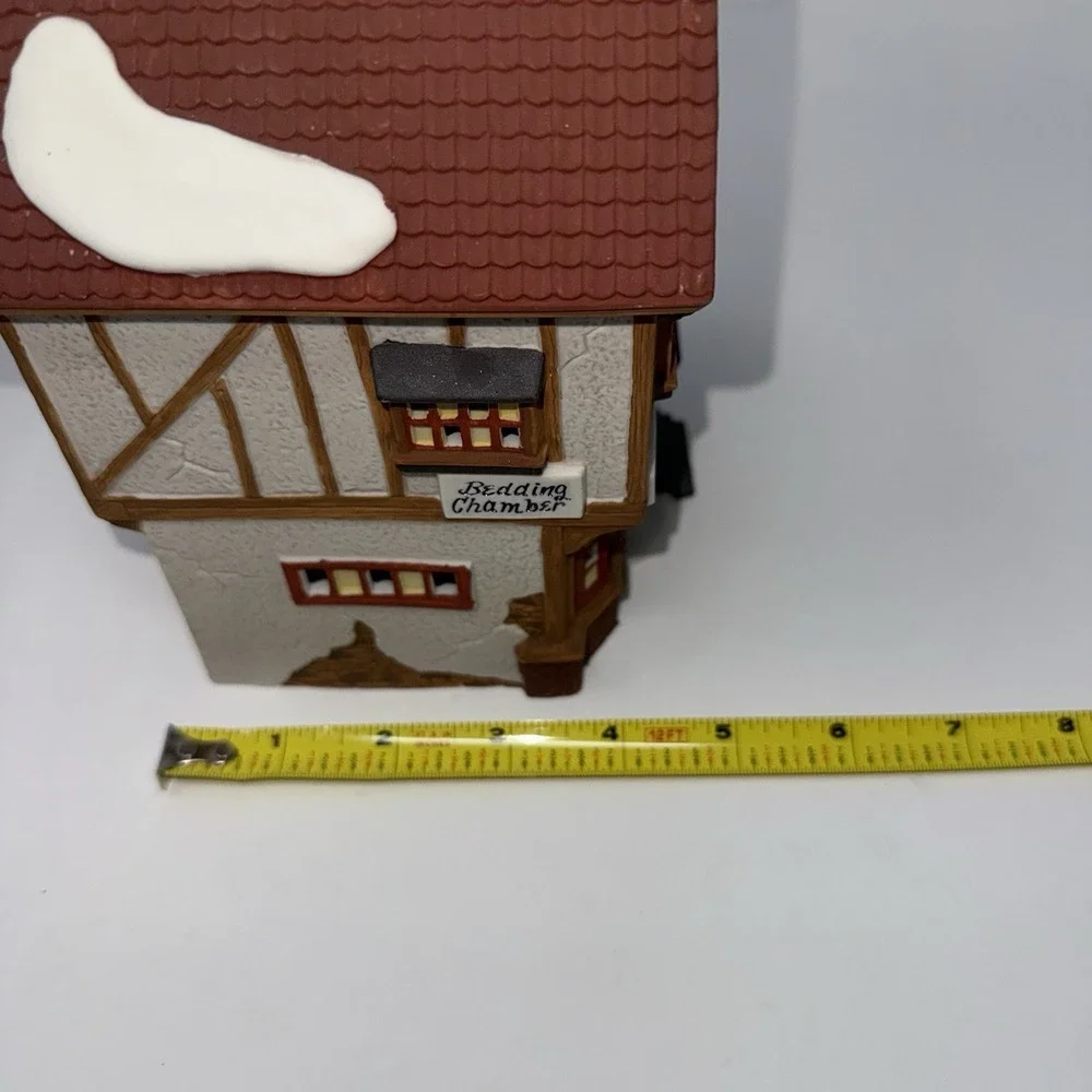 Dept 56, Dickens Village Series, 
